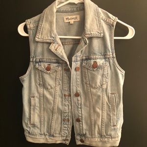 🌿Madewell jean jacket. Size S